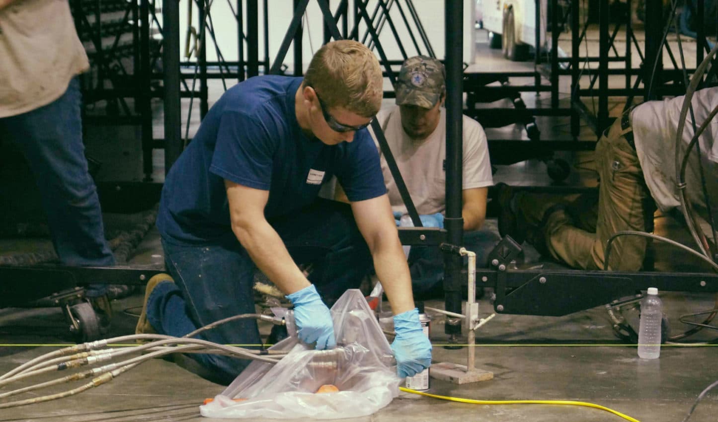 Выравнивание бетонных полов методом композитно-геополимерного инъектирования